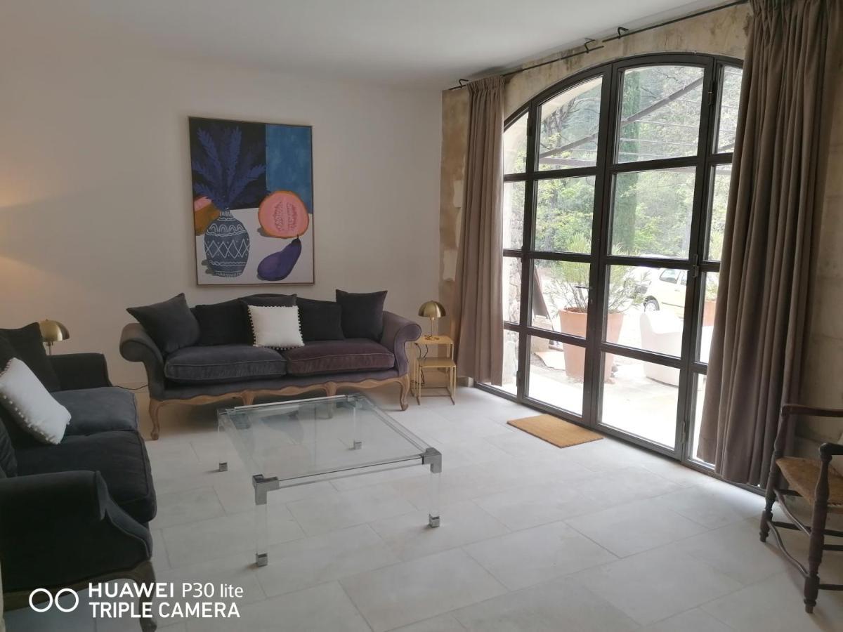 Superbe Mas Authentique Du Luberon Courroussouvo Villa *